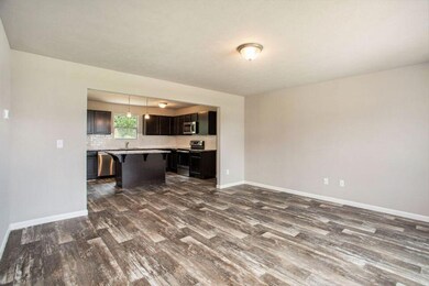 TWO059-i2080-Great Room_
