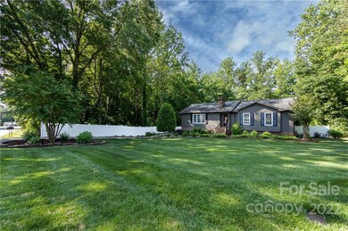 1118 Ford Dr, Lowell, NC 28098 - photo 5