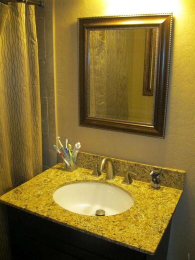 1811 E Harvard St, Phoenix, AZ 85006 - photo 4