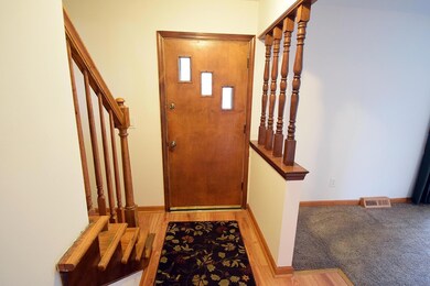 6067 Newbury Ct, Columbus, OH 43229 - photo 3