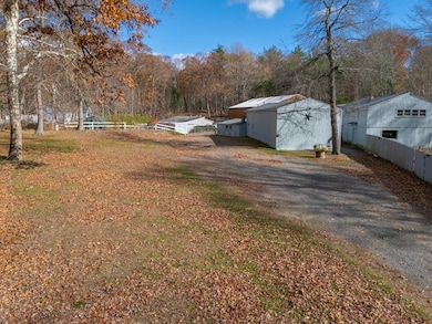 219-221 Peeptoad Rd, Scituate, RI 02857 - photo 7