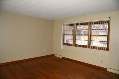 Unit 4141 Living Room