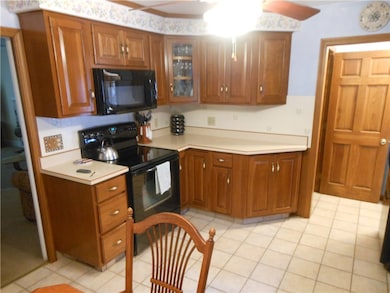 101 Winsor Ave, Johnston, RI 02919 - photo 5