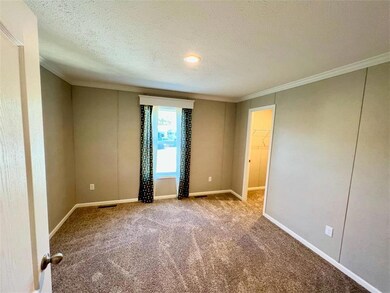 3350 Airport Rd unit HL28, Allentown, PA 18109 - photo 3