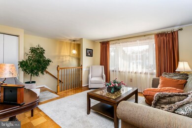 980 Circle Dr, Halethorpe, MD 21227 - photo 3