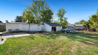 402 S Walnut Ave, Freeport, IL 61032 - photo 6