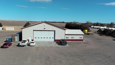 315 N Sunflower Dr, Holyoke, CO 80734 - photo 4