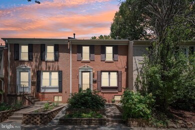 11862 Dunlop Ct, Reston, VA 20191 - photo 2