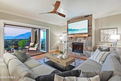 2089 E Rocklin Dr, Sandy, UT 84092 - photo 5