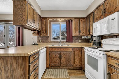 1267 7th Ave N, Sauk Rapids, MN 56379 - photo 3