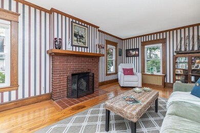 17 Warren St, West Springfield, MA 01089 - photo 4