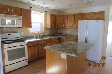 5242 W Wellington Ave, Chicago, IL 60641 - photo 4