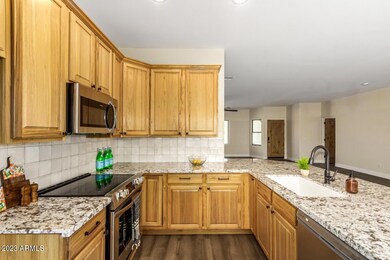 7. 7_Kitchen