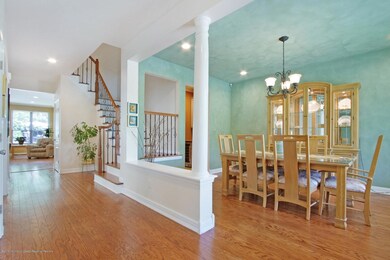 Dining Room w/Decorative Columns