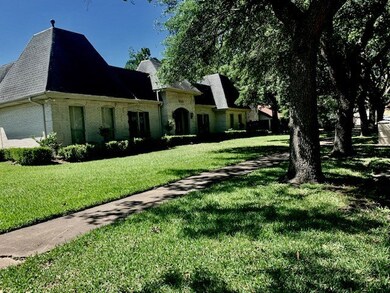 5646 Council Grove Ln, Houston, TX 77088 - photo 2