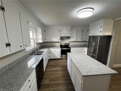 714 B St, Chesapeake, VA 23324 - photo 5