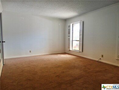 210 Scott St, San Marcos, TX 78666 - photo 3