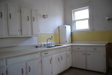 kitchen pic 2