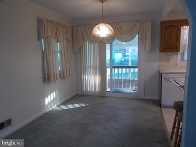 1111 Mchenry Dr, Glen Burnie, MD 21061 - photo 4