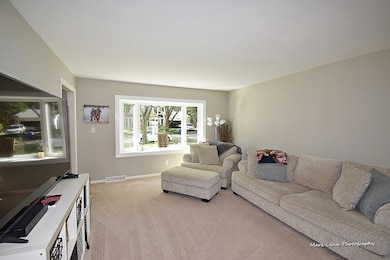 unlisted-address, Geneva, IL 60134 - photo 6