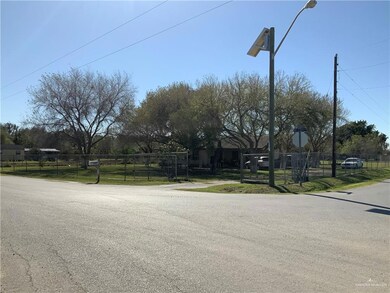 8425 Mel C Gray Rd, Weslaco, TX 78596 - photo 4