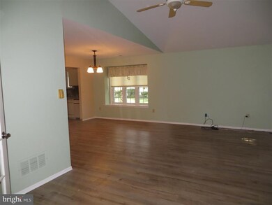 57 Lake View Terrace, Columbus, NJ 08022 - photo 4