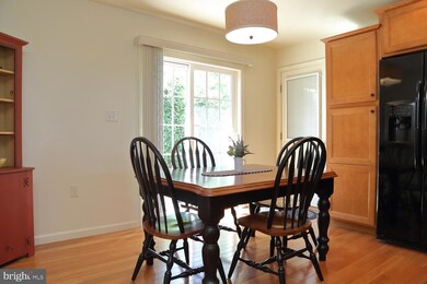 206 Fallowfield Dr, Leola, PA 17540 - photo 5