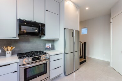 219 Frawley St, Houston, TX 77009 - photo 4