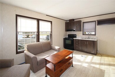 643 Forest Park, Middletown, RI 02842 - photo 4