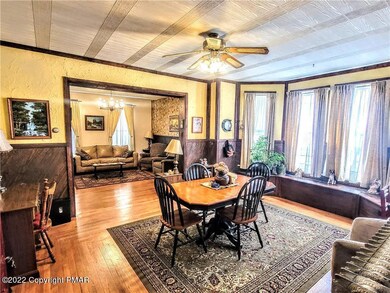 318 N 1st St, Lehighton, PA 18235 - photo 7