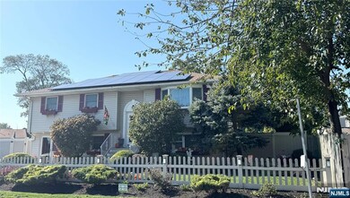 902 10th St, Keyport, NJ 07735 - photo 2