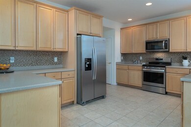 25 Edinburgh Rd, Windham, NH 03087 - photo 3