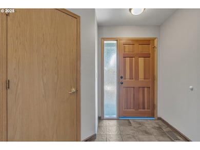 122 Lilly Ct, Sutherlin, OR 97479 - photo 4