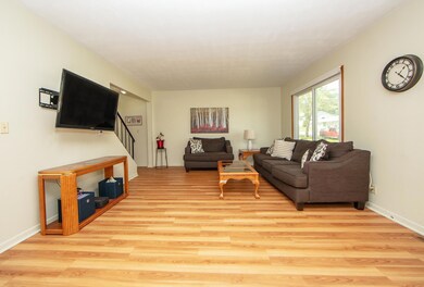 1124 Oleson Rd, Waterloo, IA 50702 - photo 7