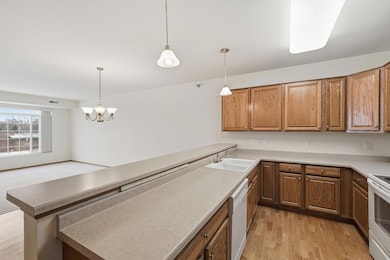 8200 W 33rd St unit 310, Saint Louis Park, MN 55426 - photo 3