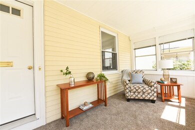 Sunroom/front entrance