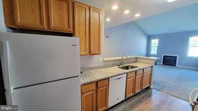 12708 Found Stone Rd unit 303, Germantown, MD 20876 - photo 2