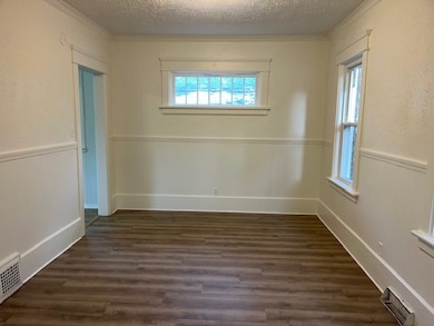 521 Raspberry St, Erie, PA 16507 - photo 4