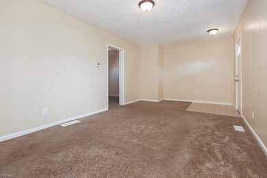 5030 Arch St unit 1/DN, Maple Heights, OH 44137 - photo 4