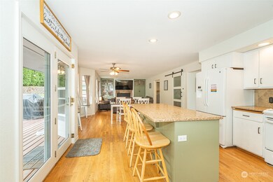 128 Hemlock Dr, Chehalis, WA 98532 - photo 5