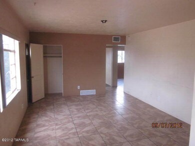 4642 E 13th St, Tucson, AZ 85711 - photo 4