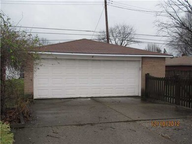 1317 Pershing Dr, Columbus, OH 43224 - photo 3