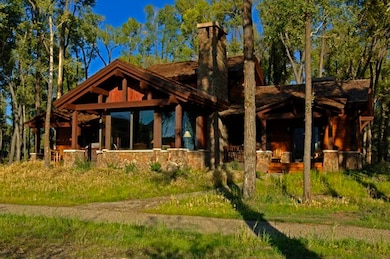 Marabou Cabin