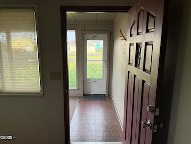 953 SW 7th St, Newport, OR 97365 - photo 6