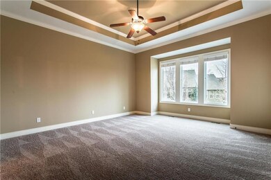 10009 Sunset Dr, Lenexa, KS 66220 - photo 4