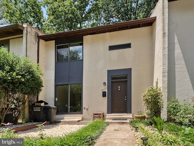 2459 Pyrenees Ct, Reston, VA 20191 - photo 2