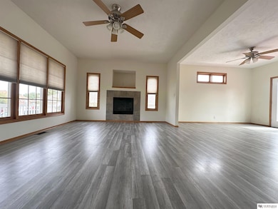 8621 Lavender Cir, Lincoln, NE 68505 - photo 6