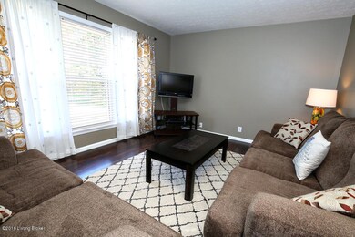 8303 Saint Armands Ct, Louisville, KY 40219 - photo 7