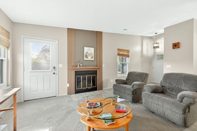 1291 Worthington Creek Dr unit 7, Columbus, OH 43085 - photo 4