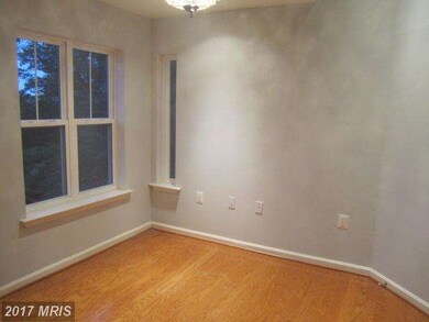 302 Wyndham Cir unit I, Owings Mills, MD 21117 - photo 3